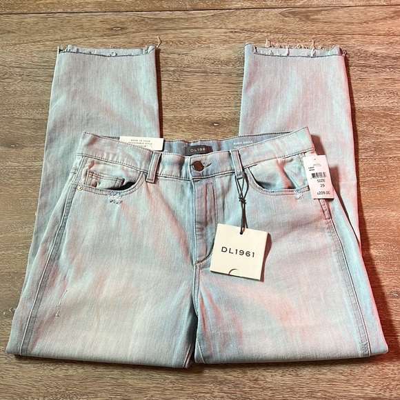 DL1961 Mara Ripped Straight Ankle High- Rise Instasculpt Straight Jeans in Ross - Picture 13 of 16